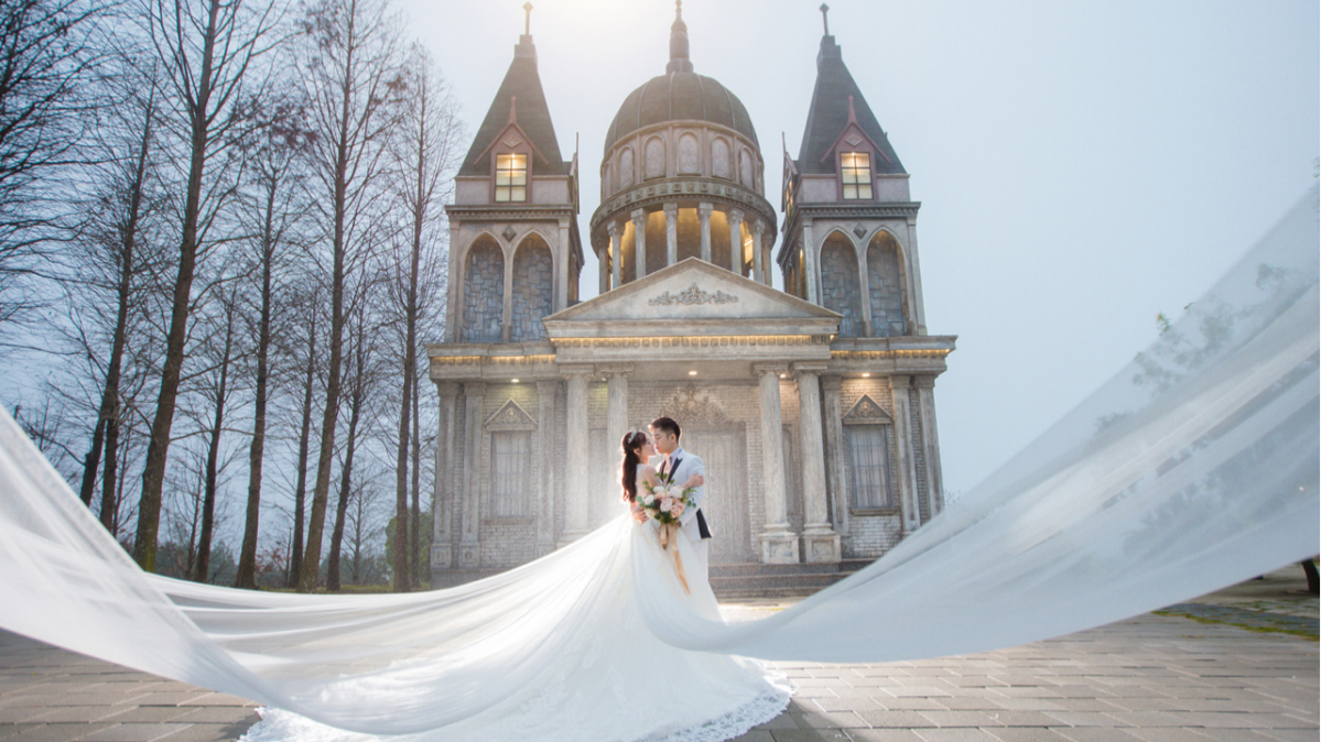 【婚紗攝影】偽出國婚紗照，彷彿置身於歐洲城堡的公主(婚攝全紀錄及婚紗照分享)